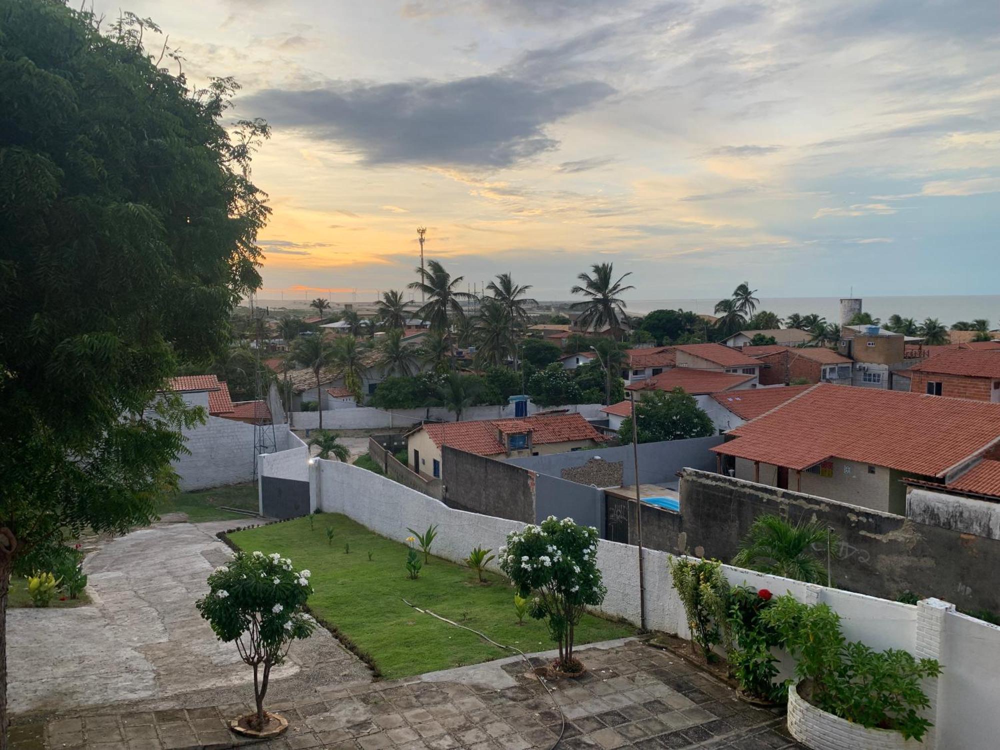 Morro Branco Suites - Hospedaria Morro Branco ベベリベ エクステリア 写真