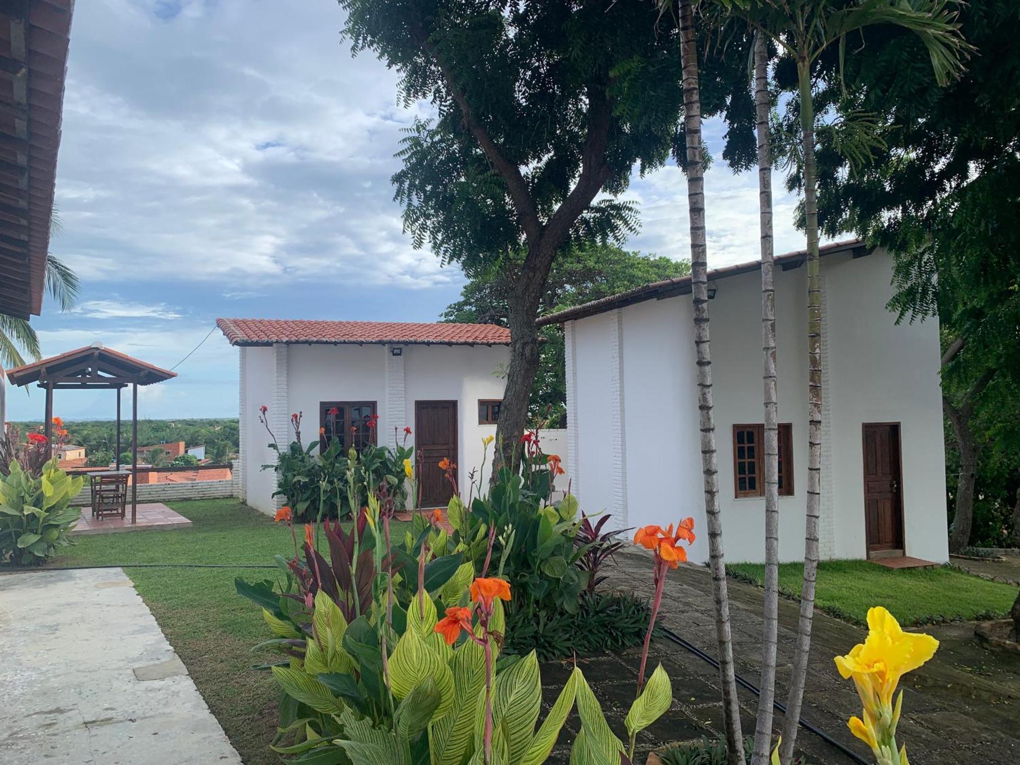 Morro Branco Suites - Hospedaria Morro Branco ベベリベ エクステリア 写真