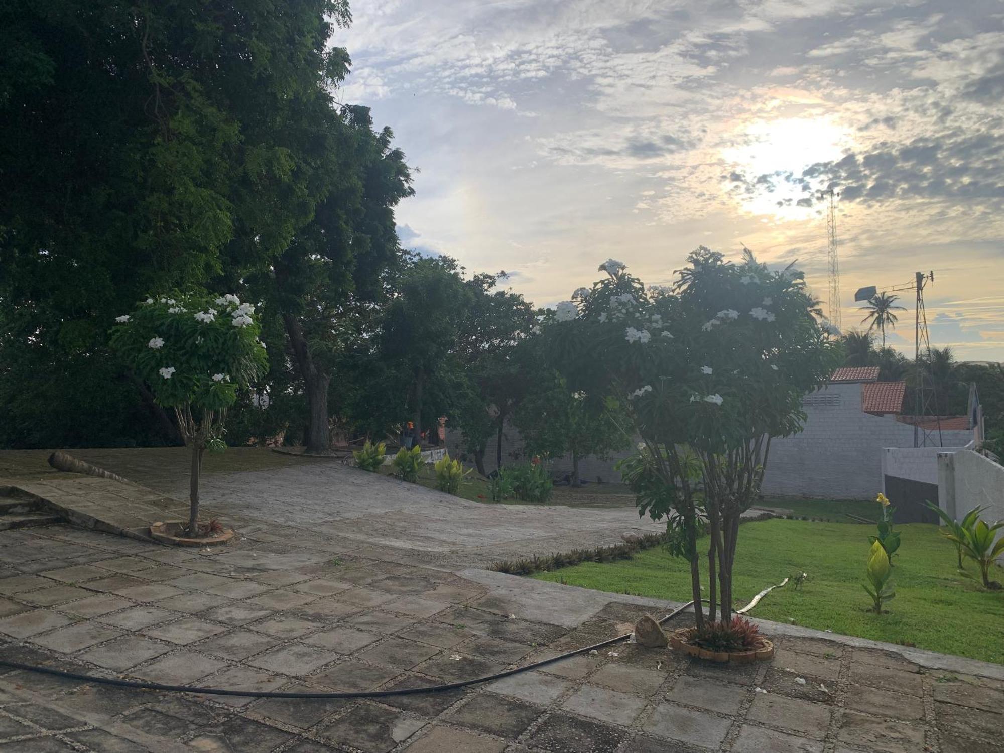 Morro Branco Suites - Hospedaria Morro Branco ベベリベ エクステリア 写真